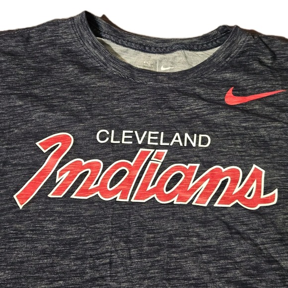 Nike Cleveland Indians Guardians DRI-FIT T Shirt Chief Wahoo Tee L Women's - Picture 1 of 7